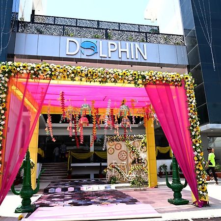 Dolphin Club Hotel Chinhat Ngoại thất bức ảnh