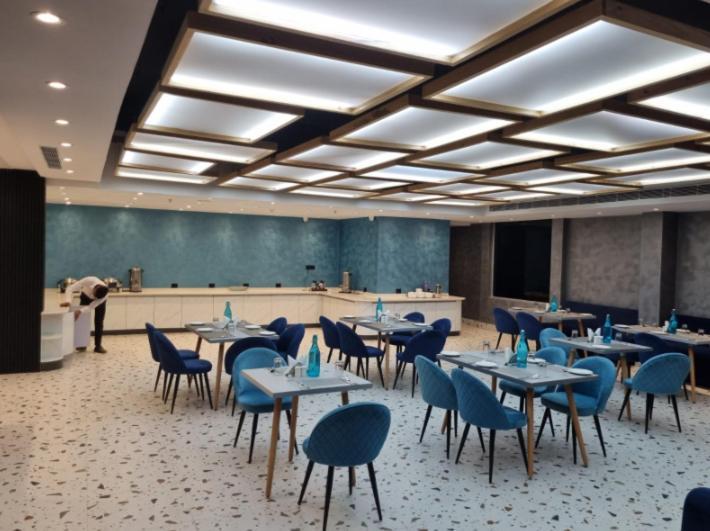 Dolphin Club Hotel Chinhat Ngoại thất bức ảnh